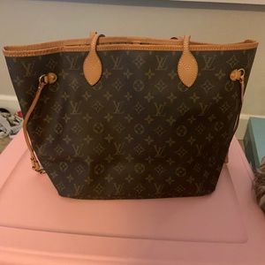 Authentic Louis Vuitton Neverfull.